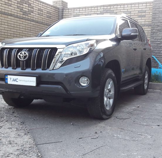 toyota-land-cruiser-prado-150-ustanovka-oxrannogo-kompleksa-na-baze-pandora-3910-1