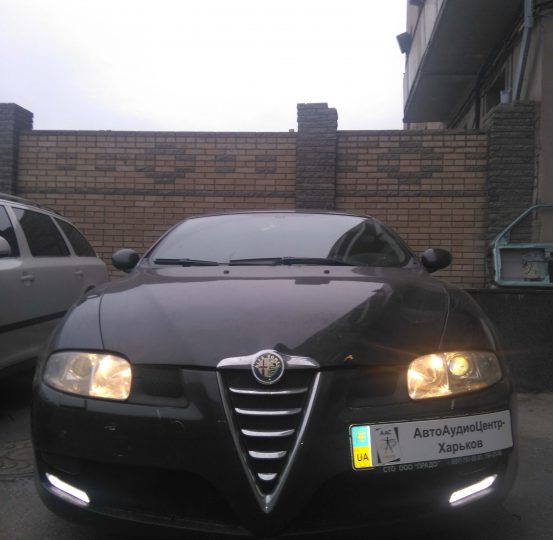 alfa-romeo-156-2004-ustanovka-2din-alpine-izgotovlenie-ramki