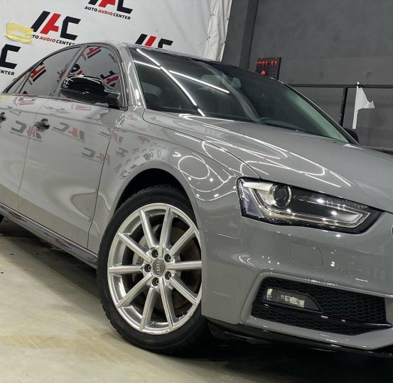 audi_a4_3