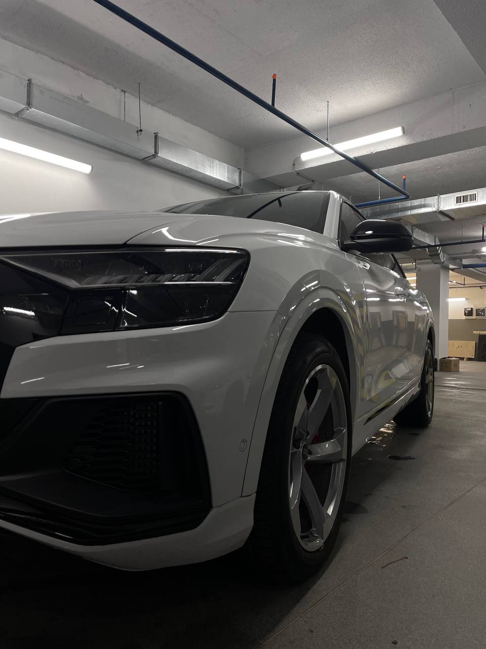 Audi SQ8: установка автосигнализации
